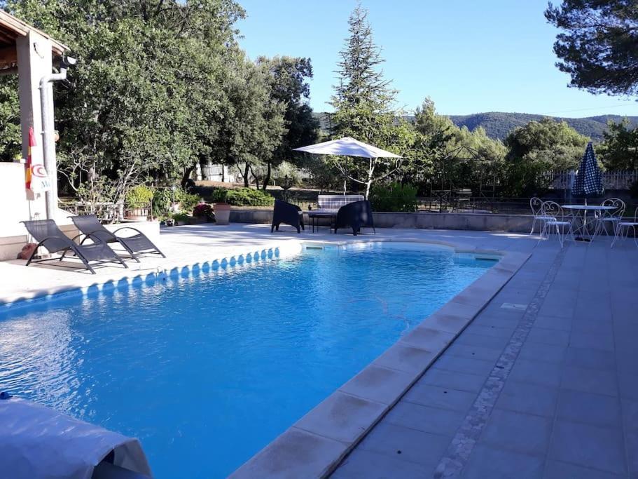 Villa Le Bosquet En Luberon. Ménerbes Exterior foto